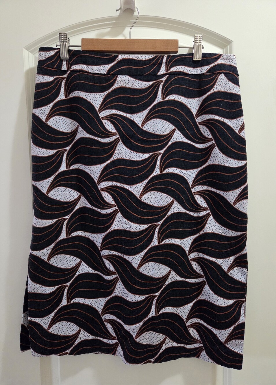 Ann Taylor Blue and White Wave-Print Pencil Skirt with Rust Orange Accents